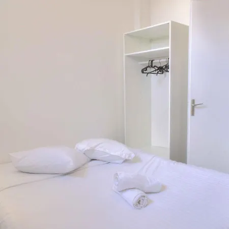 De Caractere Avenue Du Prado 4 Apartment